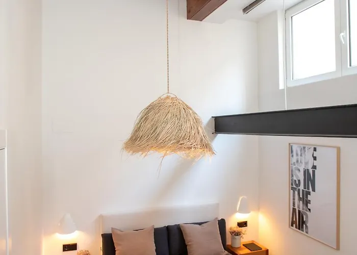 Lovely Exclusivity In Center Daire Valensiya